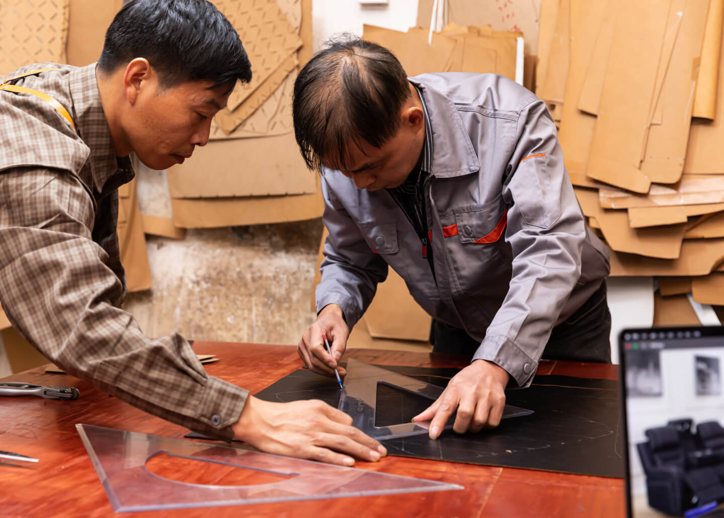 Sofa pattern cutting and prototype preparation